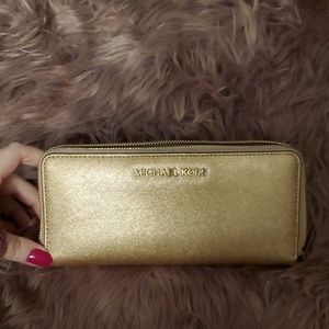 Michael Kors Pale Gold Wallet